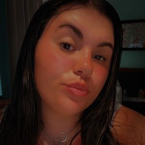 Meet your Posher, Madeline